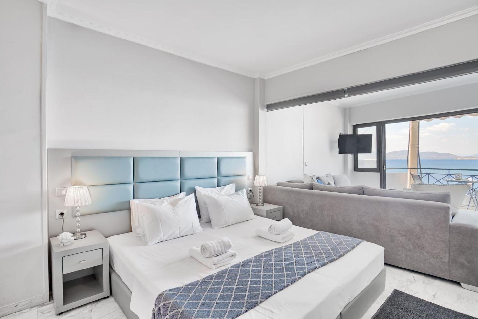 Modern Seaside Oasis In Pireas, Seaview & King Bed Apartment Exterior photo