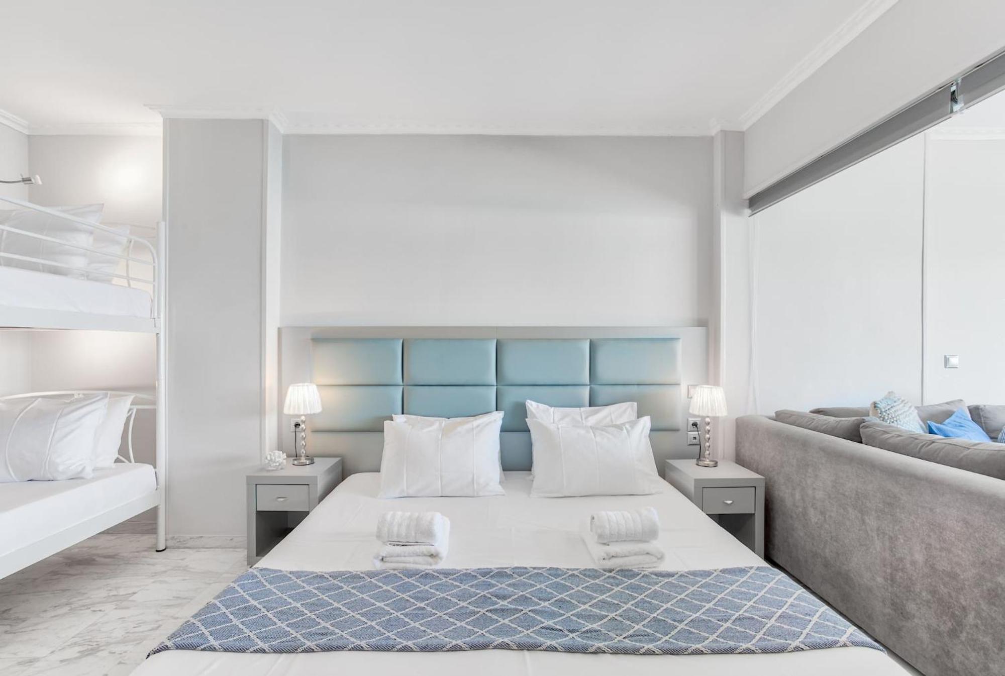 Modern Seaside Oasis In Pireas, Seaview & King Bed Apartment Exterior photo